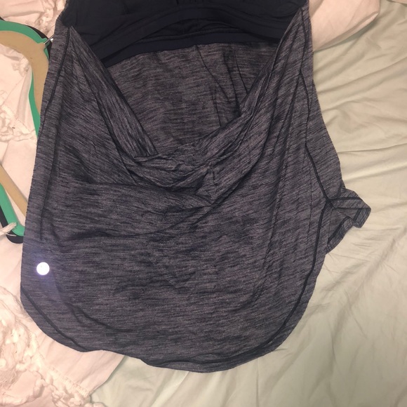 COPY - Lululemon tank top - Picture 3 of 4